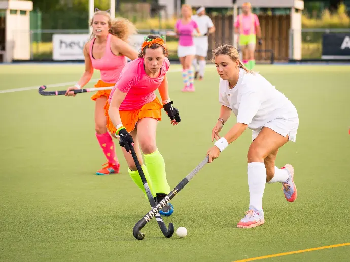 FieldGood 2023 girls fieldhockey hockey folklore match déguisement Louvain-la-Neuve