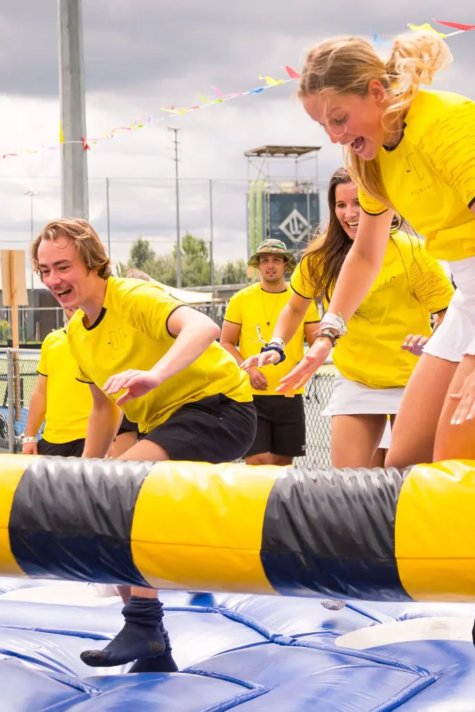 FieldGood Hockey Tournament Louvain-la-Neuve Club fieldhockey Belgique tournoi all-inclusive sport folklore soirée fête déguisement fun animation jeu