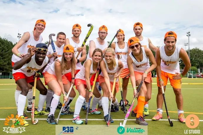 FieldGood Hockey Tournament Louvain-la-Neuve Club fieldhockey Belgique tournoi all-inclusive sport folklore déguisement DYI