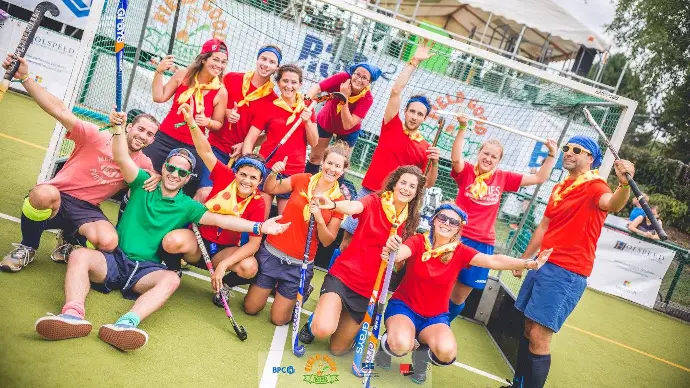 FieldGood Hockey Tournament Louvain-la-Neuve Club fieldhockey Belgique tournoi all-inclusive sport folklore déguisement DYI