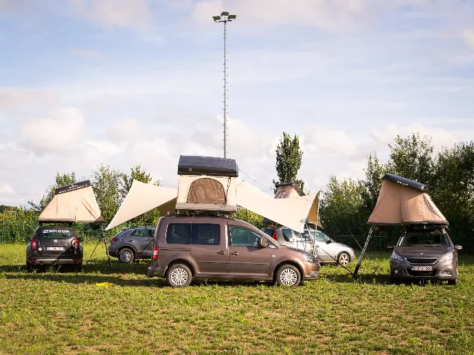 FieldGood Hockey Tournament Louvain-la-Neuve Club fieldhockey Belgique tournoi all-inclusive sport folklore camping village tente glamping salon festival tente voiture van